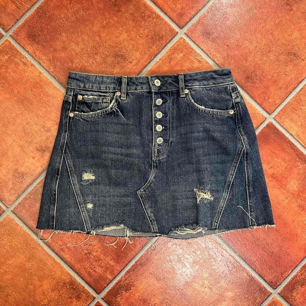 Free People Blue Distressed Raw Hem Front Button Denim Mini Skirt Size 28
